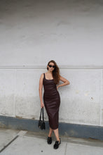 Cargar imagen en el visor de la galería, Vestido Leticia cuero