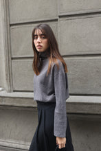 Cargar imagen en el visor de la galería, Sweater Helsa
